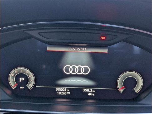 Used 2023 Audi A8 L 3.0T image 9
