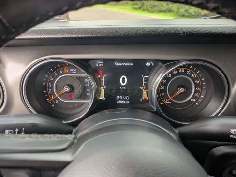 Used 2022 Jeep Wrangler Unlimited Sport AWD/4WD image 14