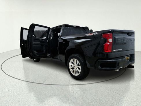 Used 2019 Chevrolet Silverado 1500 Custom w/ Custom Value Package AWD/4WD image 12