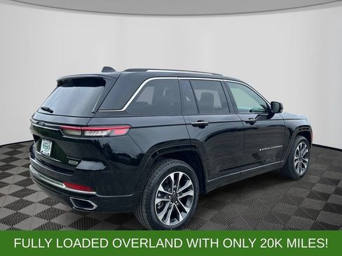 Used 2023 Jeep Grand Cherokee Overland w/ Luxury Tech Group IV AWD/4WD image 5