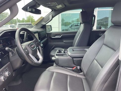 Used 2025 GMC Sierra 1500 SLT AWD/4WD image 14