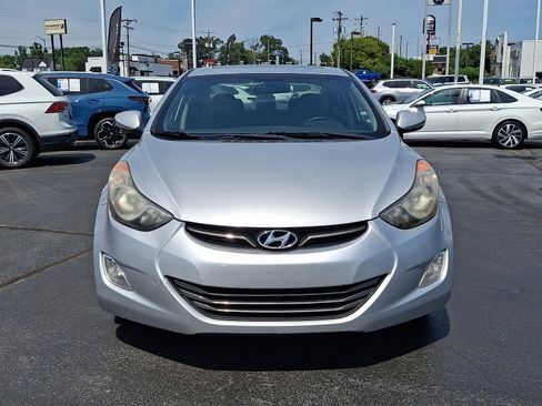 Used 2013 Hyundai Elantra Limited FWD image 2