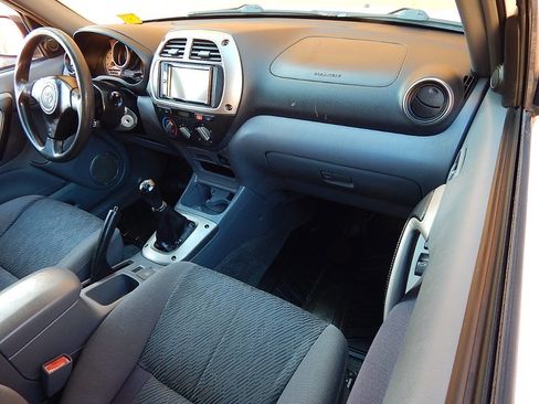 Used 2001 Toyota RAV4 2WD image 14