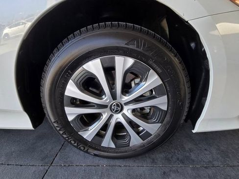 Used 2020 Toyota Prius Prime XLE FWD image 28