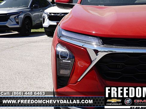 New 2026 Chevrolet Trax LT FWD image 38