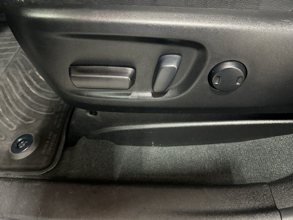 Used 2019 Toyota Sienna SE w/ SE Preferred Package AWD/4WD image 36