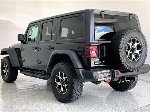 Used 2018 Jeep Wrangler Unlimited Rubicon AWD/4WD image 15
