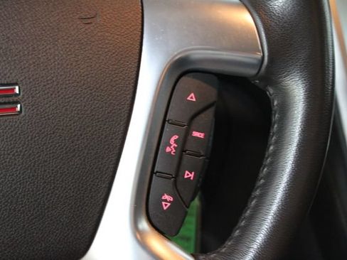 Used 2014 GMC Acadia SLE AWD/4WD image 17