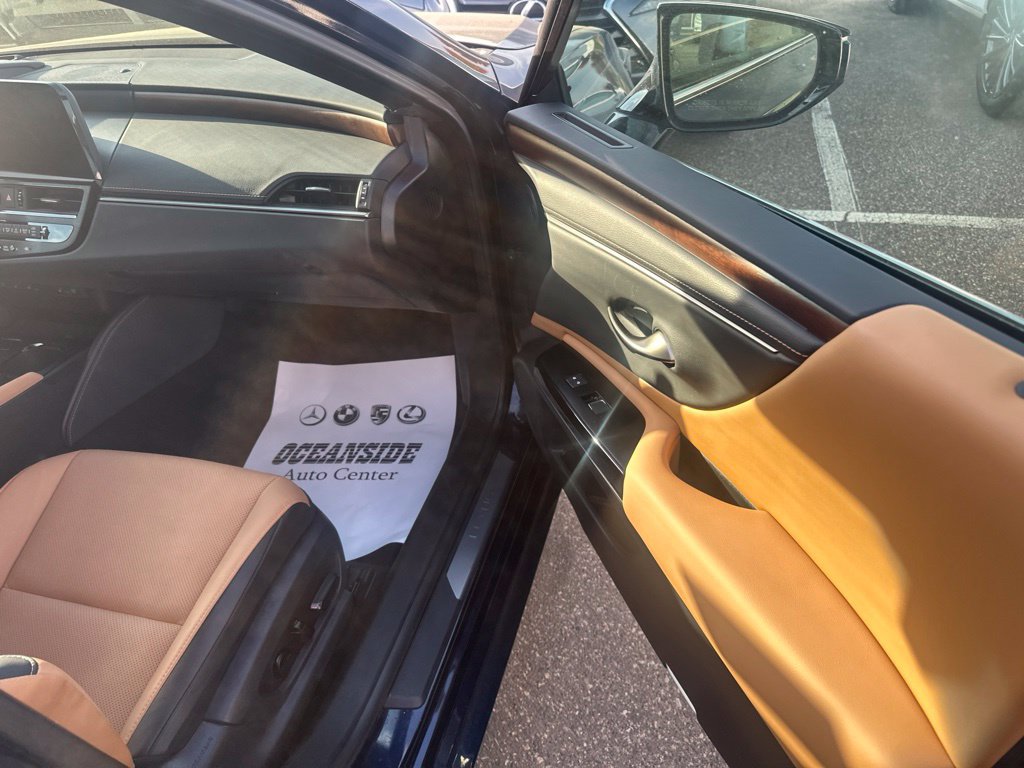 Used 2024 Lexus ES 350 w/ Premium Package FWD image 29