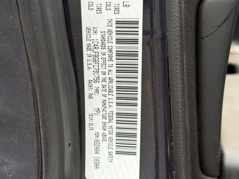 Used 2015 Jeep Grand Cherokee Limited w/ Luxury Group II image 30