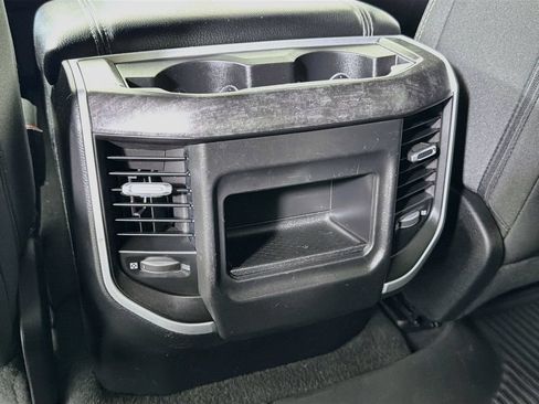 Used 2022 RAM 1500 Big Horn AWD/4WD image 26