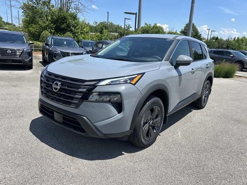 New 2026 Nissan Rogue SV AWD/4WD image 3