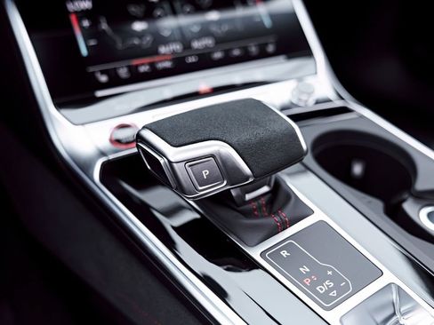 Used 2025 Audi RS 6 performance AWD/4WD image 97