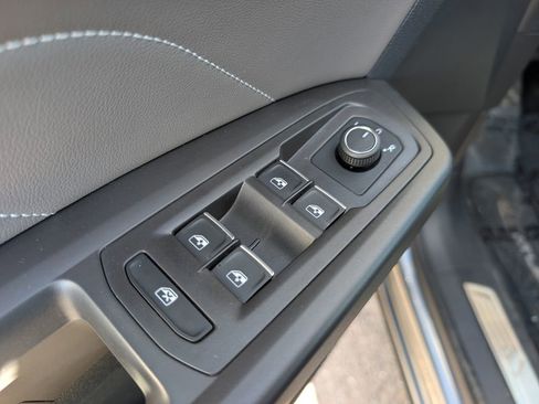 Used 2022 Volkswagen Atlas SE image 11