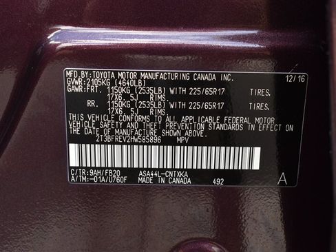 Used 2017 Toyota RAV4 LE w/ All Weather Liner Package AWD/4WD image 31