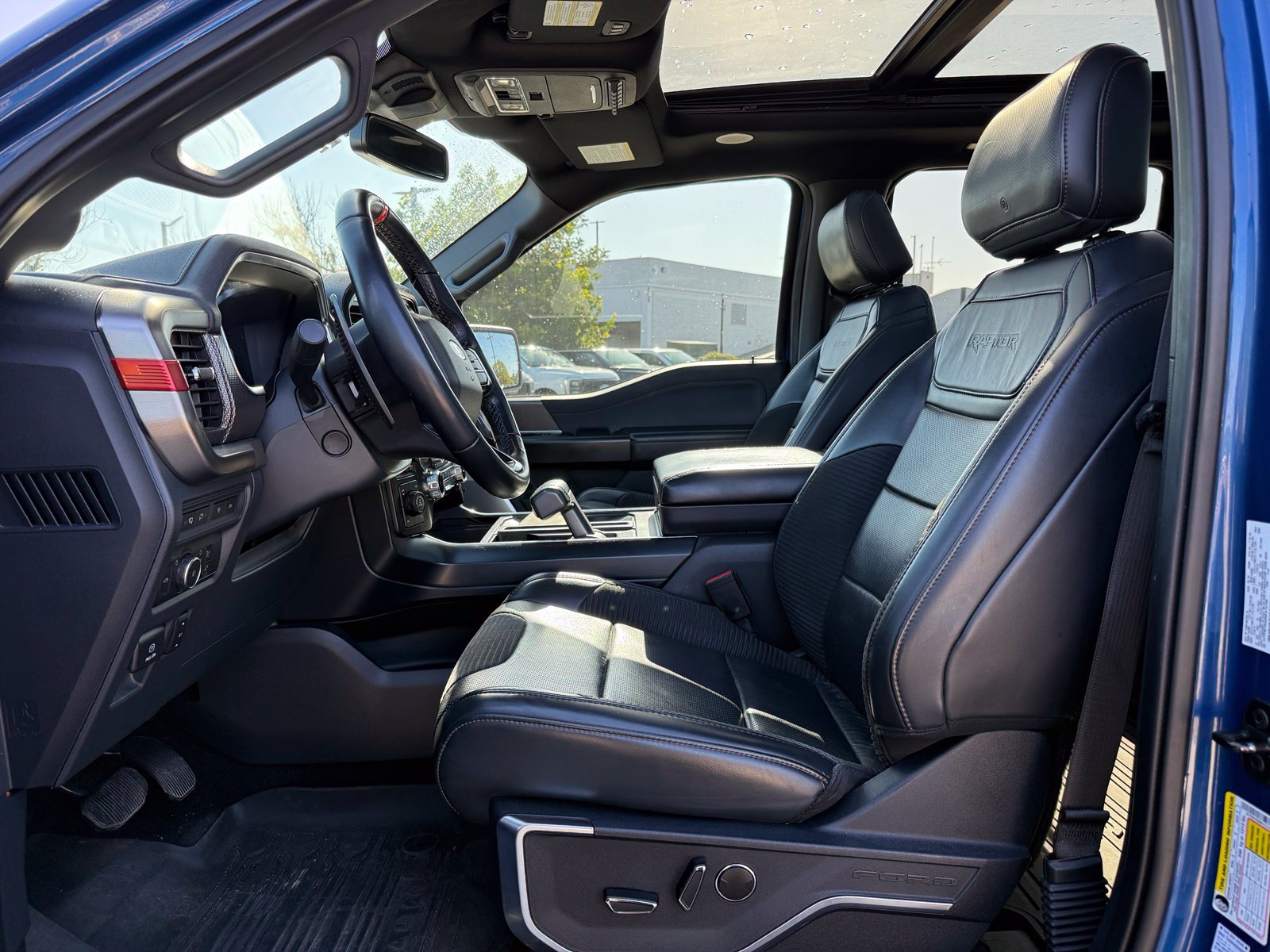 Used 2022 Ford F150 Raptor w/ Equipment Group 801A High AWD/4WD image 5