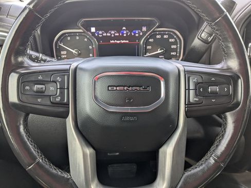 Used 2022 GMC Sierra 1500 Denali w/ Denali Premium Package image 17
