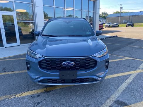 Used 2023 Ford Escape ST-Line Select w/ Tech Pack #2 AWD/4WD image 9