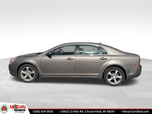 Used 2011 Chevrolet Malibu LT image 2