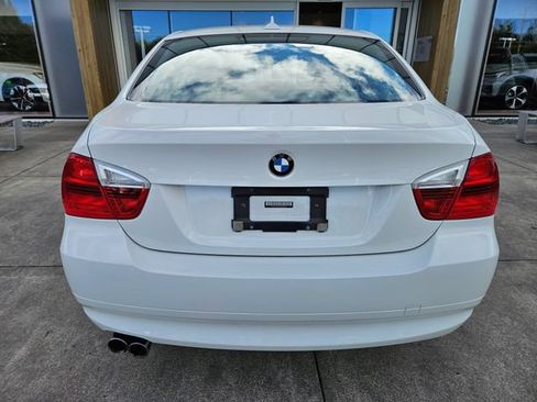Used 2006 BMW 330i Sedan RWD image 6
