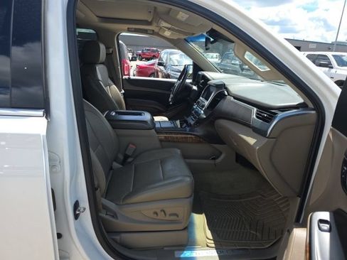 Used 2016 Chevrolet Tahoe LTZ AWD/4WD image 18