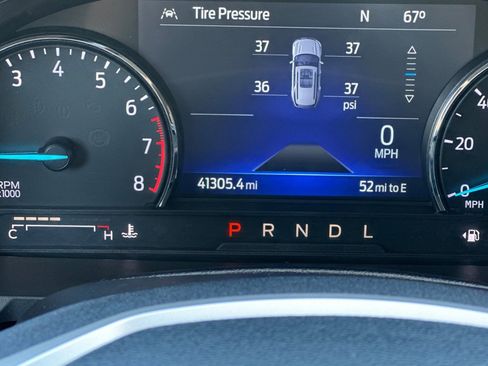 Used 2023 Ford Explorer XLT w/ Equipment Group 202A AWD/4WD image 28