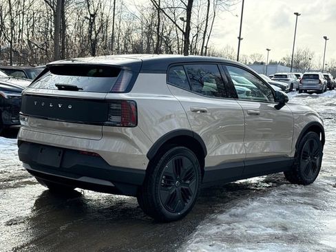 New 2026 Volvo EX30 Cross Country Ultra w/ Protection Package AWD/4WD image 3