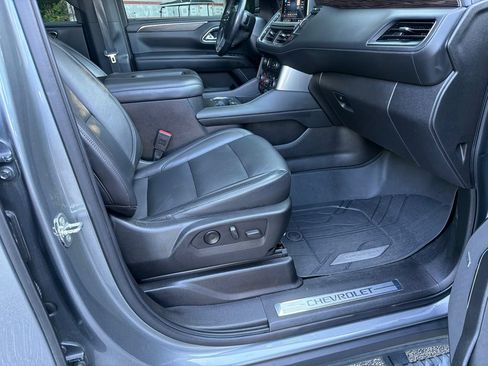 Used 2021 Chevrolet Tahoe Z71 w/ Z71 Signature Package AWD/4WD image 13