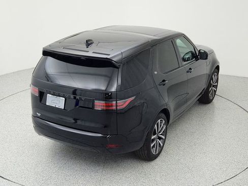 Certified 2024 Land Rover Discovery Dynamic SE image 14