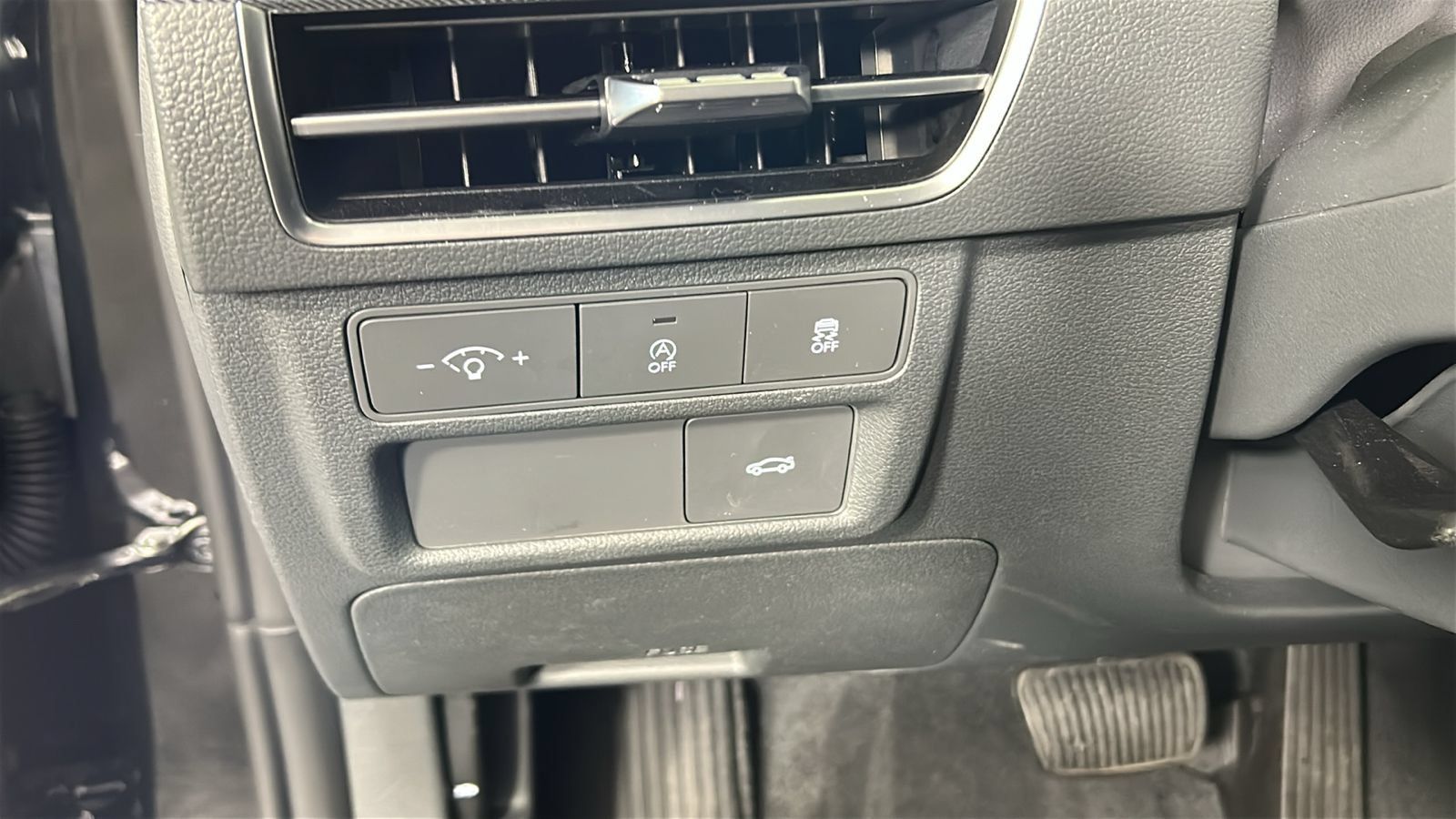 Certified 2026 Hyundai Sonata SE FWD image 24