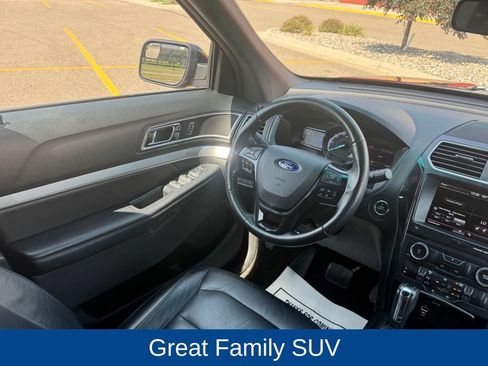 Used 2016 Ford Explorer XLT w/ Equipment Group 202A AWD/4WD image 15