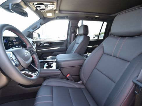 New 2026 Chevrolet Suburban RST w/ RST Capability Package image 9