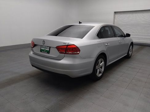 Used 2015 Volkswagen Passat 1.8T Limited Edition FWD image 9