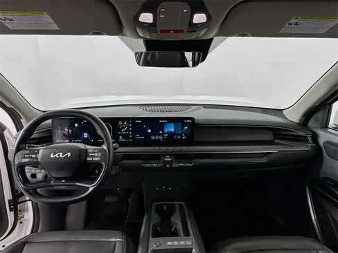 Used 2024 Kia EV9 Light image 3