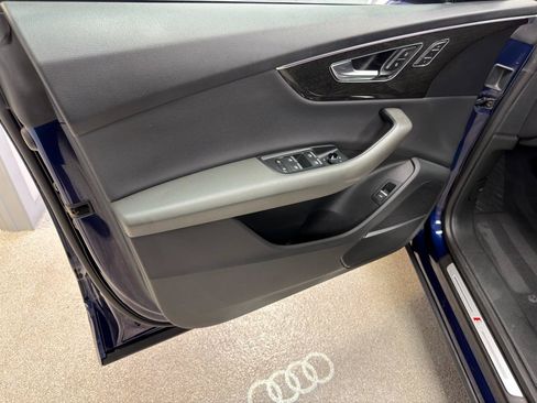 Used 2021 Audi Q8 Premium Plus w/ Premium Plus Package AWD/4WD image 14