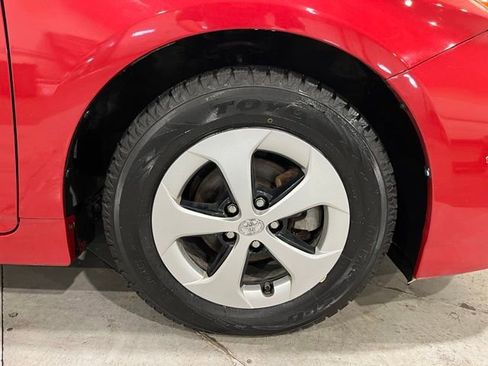 Used 2014 Toyota Prius Two image 10