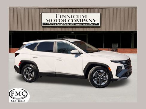 Used 2025 Hyundai Tucson SEL image 1