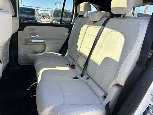 New 2026 Mercedes-Benz GLB 250 4MATIC image 17