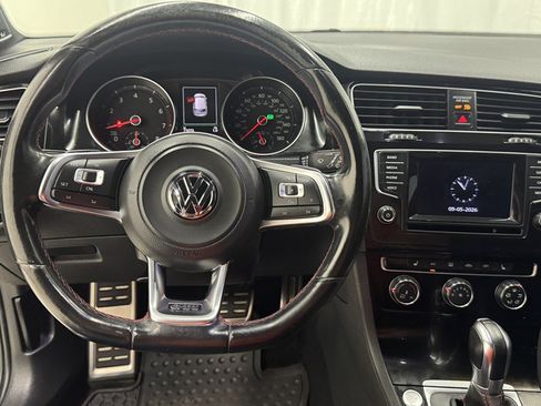 Used 2015 Volkswagen GTI SE w/ Lighting Package (SEL) FWD image 17