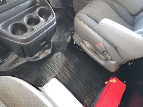 Used 2024 GMC Savana 2500 Work Van w/ Driver Convenience Package image 22