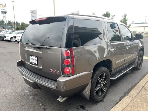 Used 2013 GMC Yukon Denali image 16