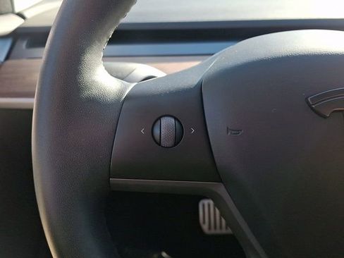 Used 2023 Tesla Model 3 Standard Range image 24