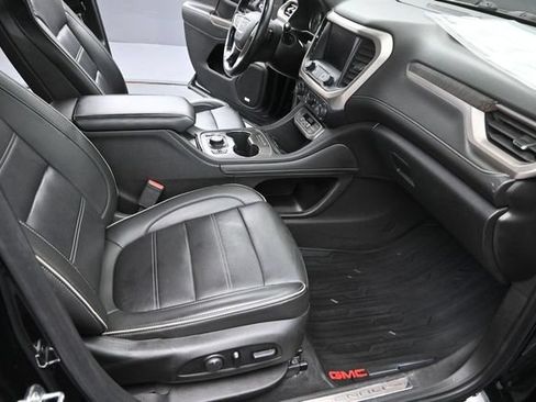 Used 2021 GMC Acadia Denali w/ Denali Technology Package AWD/4WD image 23