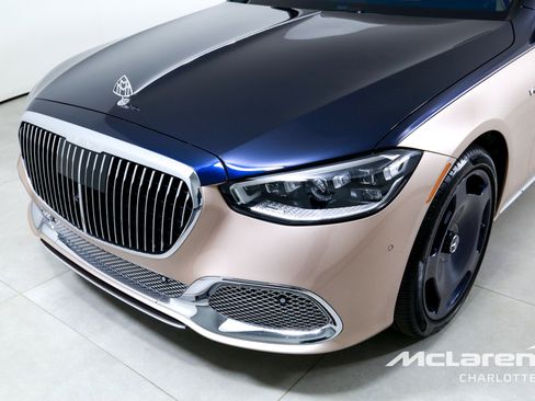 Used 2023 Mercedes-Benz Maybach S 680 4MATIC w/ Manufaktur Leather Package image 41