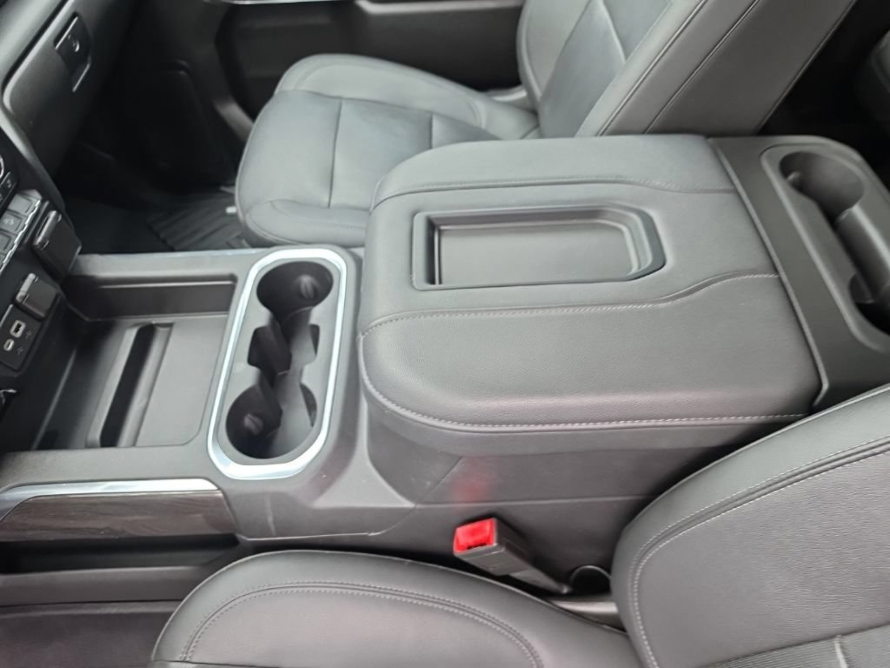 Used 2021 Chevrolet Silverado 1500 LTZ AWD/4WD image 24