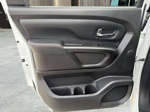 Used 2021 Nissan Titan PRO-4X w/ Pro-4x Convenience Package image 62