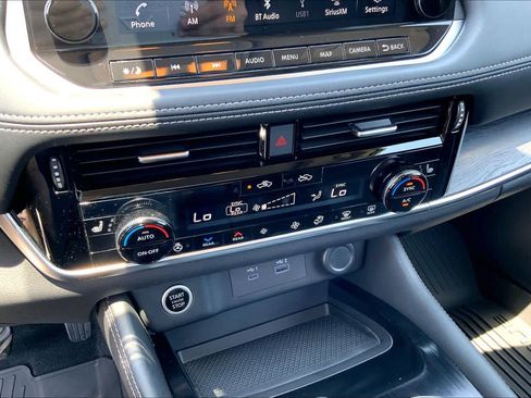 Used 2021 Nissan Rogue SL w/ Premium Package FWD image 31