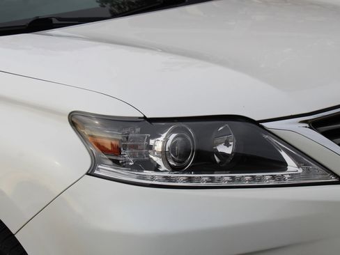 Used 2014 Lexus RX 450h AWD image 38