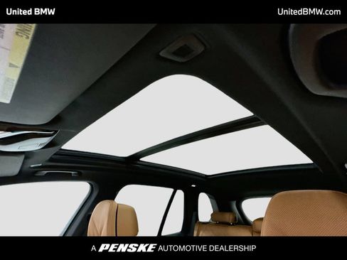 New 2026 BMW X5 xDrive50e w/ Climate Comfort Package AWD/4WD image 12