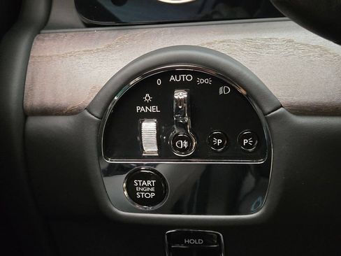 Certified 2025 Rolls-Royce Ghost AWD/4WD image 40